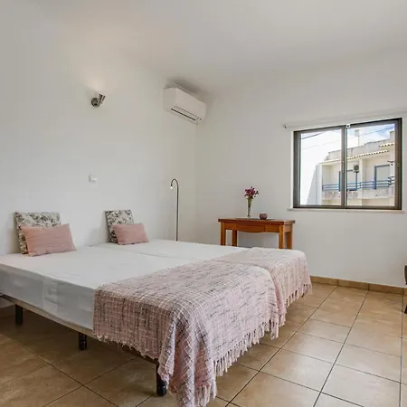 Casa Dos Avos Estudio 2 * Senhora da Luz